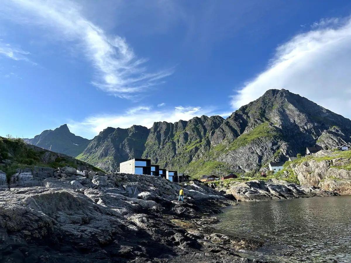 High End Sea Cabins At A In Lofoten Москенес Экстерьер фото