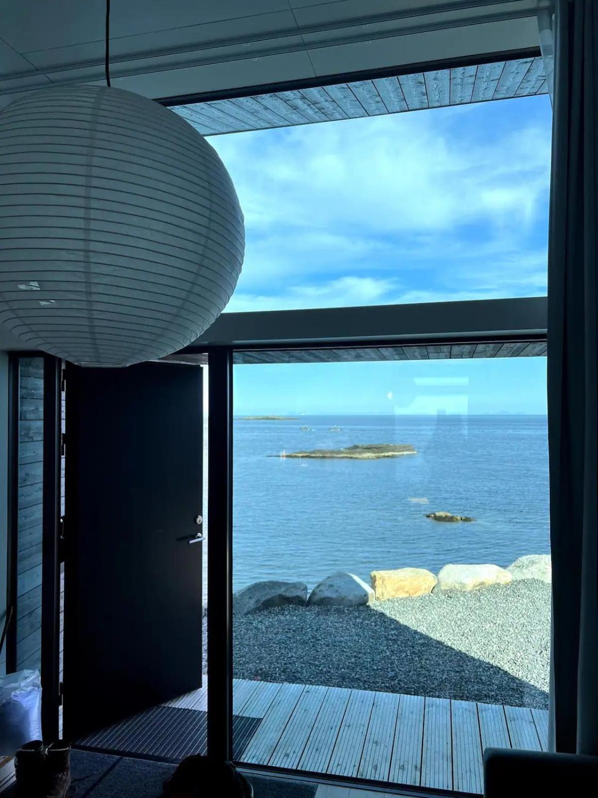 High End Sea Cabins At A In Lofoten Москенес Экстерьер фото