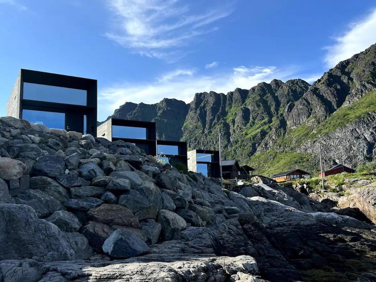 High End Sea Cabins At A In Lofoten Москенес Экстерьер фото